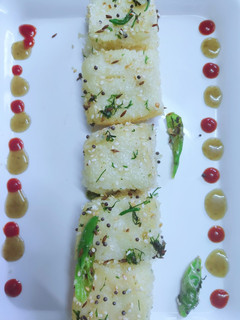 सूजी ढोकला (Suji dhokla recipe in Hindi) रेसिपी मुख्य फोटो