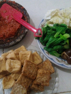Foto resep Sambel Terasi. #Reseppertamaku