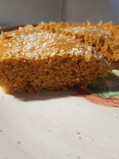 Una foto de Mini torta en microondas con harina integral y de almendras