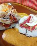 Pechuga de pollo rellena en salsa