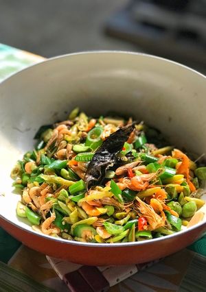 Foto resep Tumis Udang Pete n Daun Putut