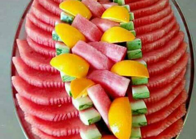 Fruit plater