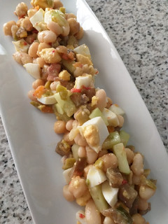 Una foto de Ensalada de legumbres