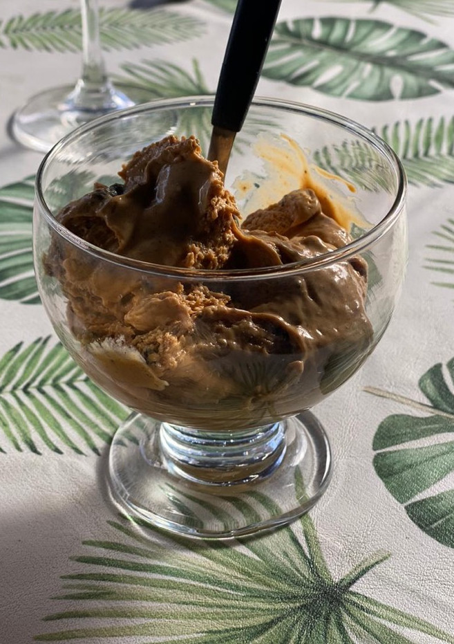 Una foto de Helado de dulce de leche oreo