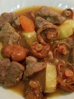 Una foto de Guisadillo de carne con Níscalos en olla express