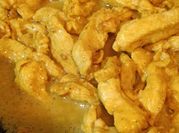 Una foto di petto di pollo sale pepe