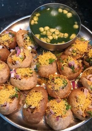 પાણી પૂરી રેસીપી મુખ્ય ફોટો