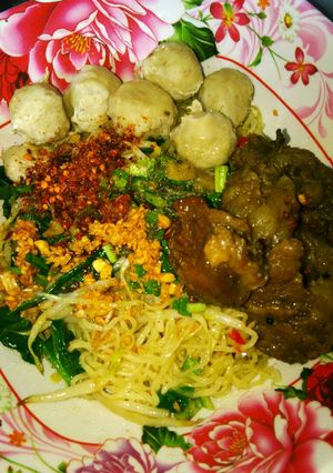 รูปของ บะหมี่เนื้อตุ๋นชิ้นเอ็น