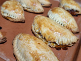 Empanaditas de chiverre, piña, o dulce de leche con masa 3 2 1