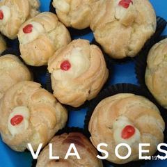 A picture of Milky Vla Soes (Cream Puffs Vanilla).