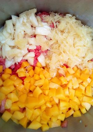 A picture of Fruits salad.