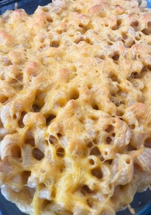 A picture of Easy Baked Macaroni and Cheese 🧀.