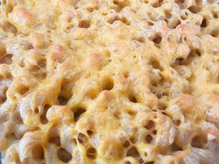 Easy Baked Macaroni and Cheese 🧀