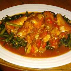 A picture of Tumis kangkung + sarden.