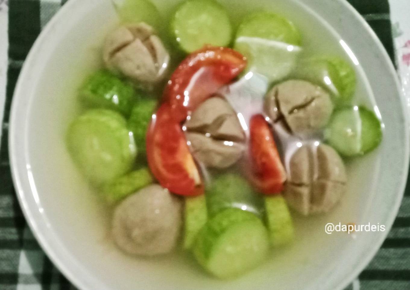 Sayur Bening Timun Bakso