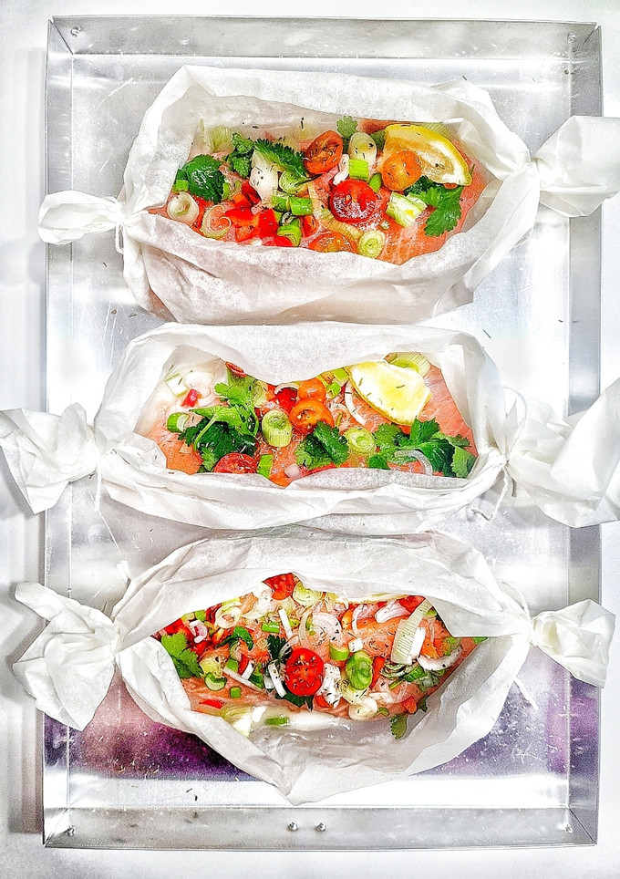 Una foto de Papillote de salmón