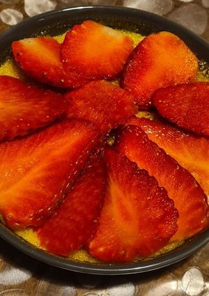 A picture of Strawberry Crème Brûlée.