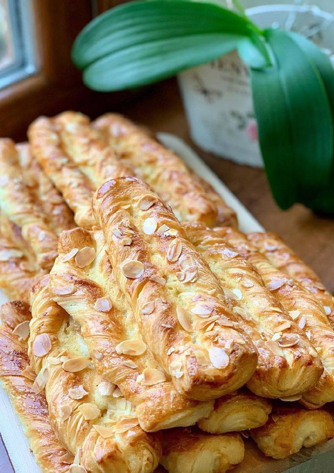 Слойки з мигдалем 🥐