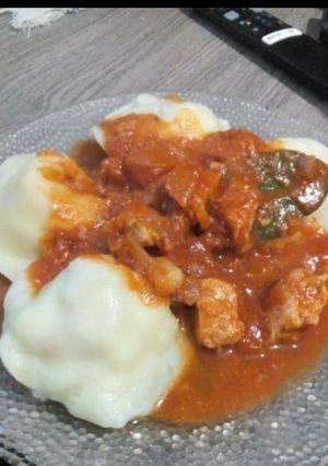 Una foto de Sorrentinos de ricota y jamón súper fáciles 👏🍷