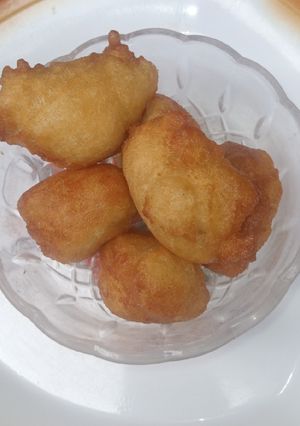 A picture of Semovita puff puff.