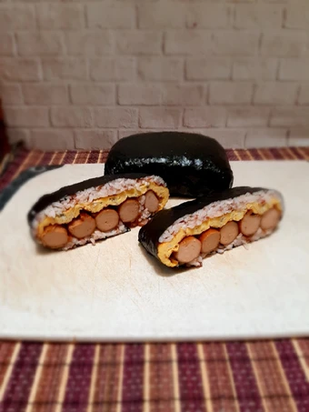 Langkah Gampang Menyiapkan Resep  458. Onigiri Telur Sosis yang Menggugah Selera, Sempurna