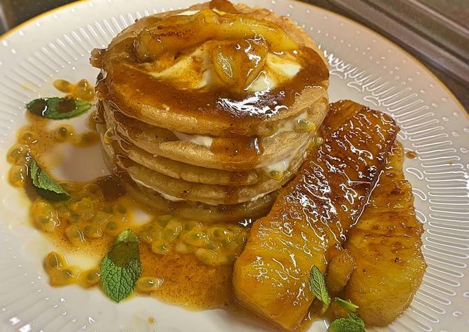 Caribbean spiced pancakes with pineapple