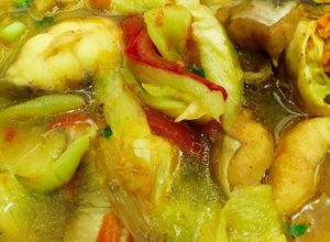 Hình của món Canh cá dọc mùng.