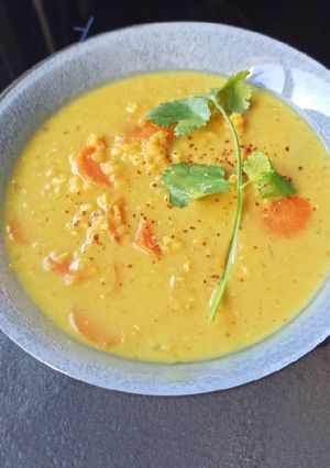 Une photo de Soupe de lentilles corail et carottes