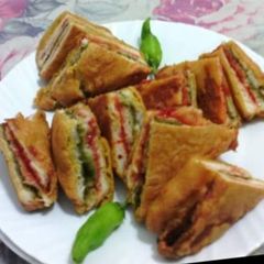 A picture of Rainbow sandwich 🥪.
