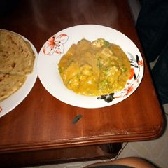 A picture of Chicken in peanut sauce.