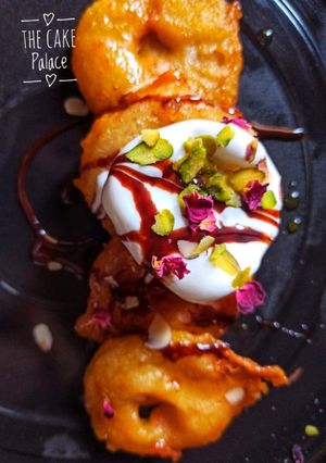 अँपल जिलेबी (apple jalebi recipe in marathi) रेसिपी चे मुख्य फोटो