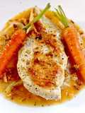 Filetto di Pollo Grigliato su Crema di Patate e Zenzero con Carote al Vapore