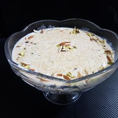 A picture of Sheer Khurma.