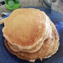 A picture of Vanilla cinnamon buttermilk pancakes.