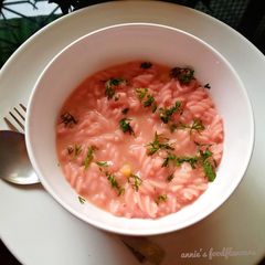 A picture of Creamy cheesy pink sauce pasta.