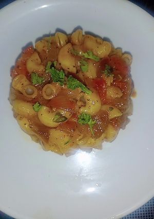मसालेदार मैकरॉनी (Masaledar macaroni recipe in hindi) रेसिपी मुख्य फोटो