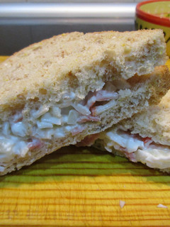 Una foto de Sándwich frío de lacón