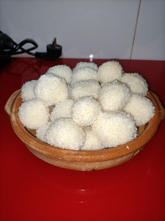 Una foto de Bolitas de coco