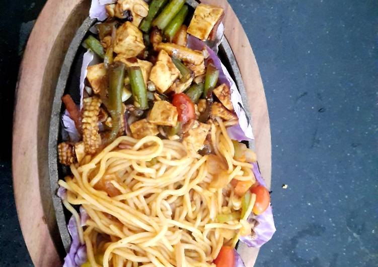 How to Make Perfect Vegetable sizzler with barbecue noodles