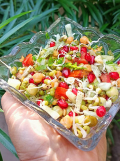 मेथी दाना स्प्राउट्स सलाद रेसिपी मुख्य फोटो