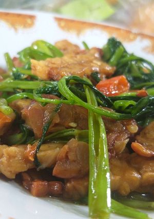 Foto resep Tumis kangkung tempe saus tiram