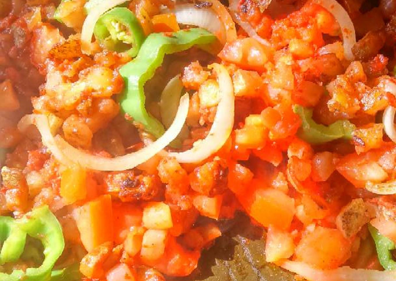 Papas con chorizo a la mexicana