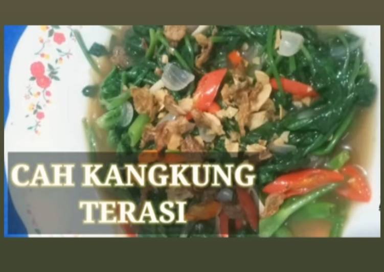 Bagaimana Membuat Cah kangkung terasi Anti Gagal