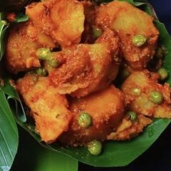 A picture of Aloo Matar Dry Sabji.