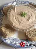 Sun-dried tomato and feta cheese dip