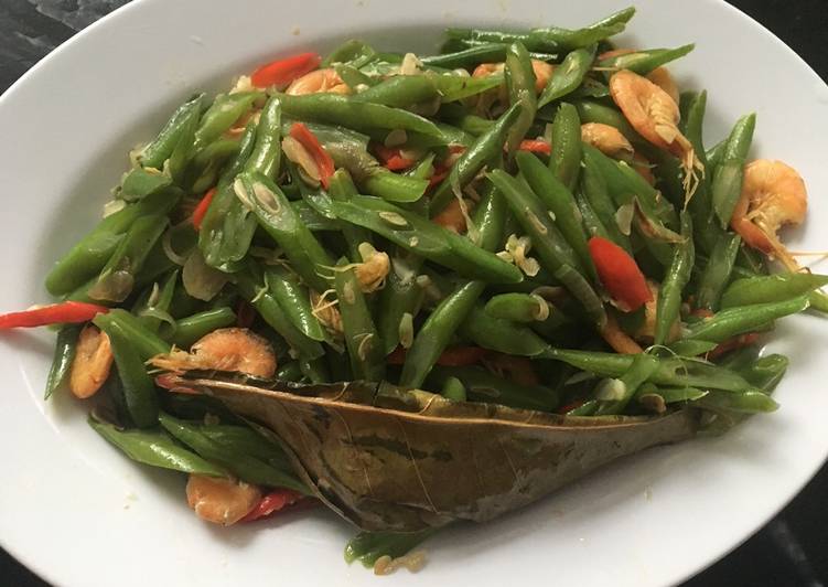 Resep Tumis buncis-udang laut yang Lezat