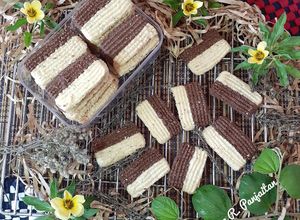 Foto resep Semprit Sagu Kacang Thyme Spekuk (Semprit Dua Warna)