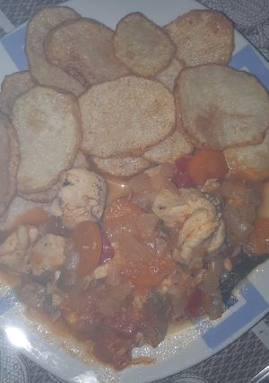 Una foto de Pollo en salsa