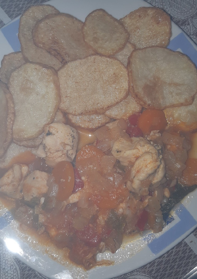 Una foto de Pollo en salsa
