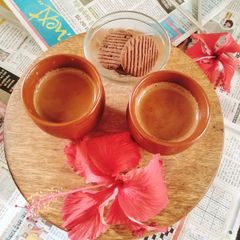 A picture of India Cardamom Tea (Elaichi chaa/elaichi chai).